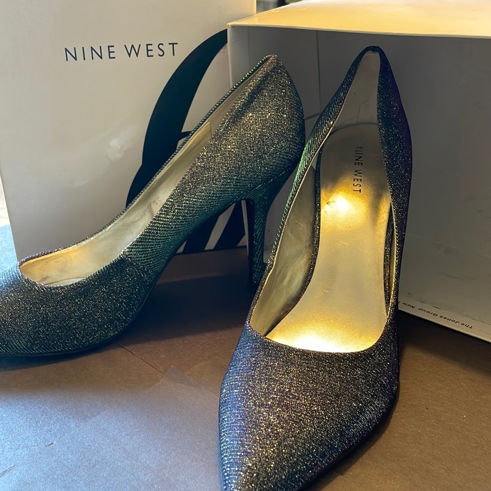 Nine West Flax heels Sparkly blue & purple size 10 used-like new condition.
